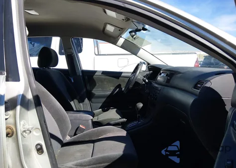 2003 Toyota Corolla S z USA, uszkodzony, nr VIN 1NXBR32EX3Z090405